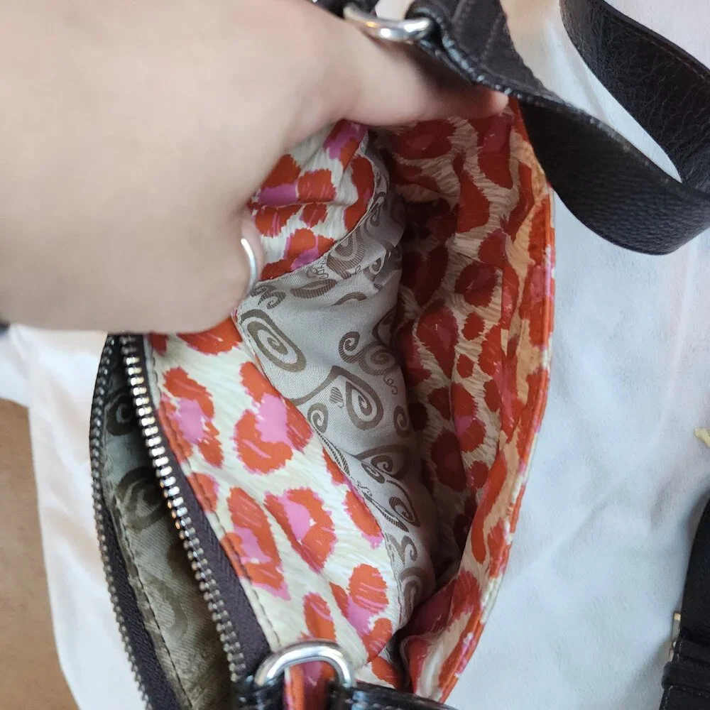 Brighton Crossbody Leopard Heart Pink and Red Pattern Purse w/Dark Leather - Picture 5 of 8